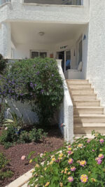 Merkezi lokasyonda, deniz manzaralı ikiz şehir evi – Görsel 11