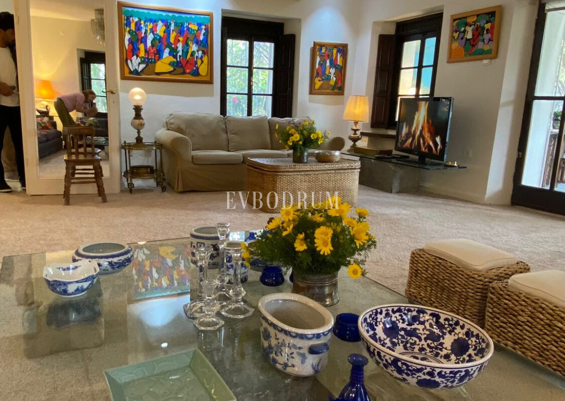 Bodrum, Yeniköy’de geniş, karakteristik kiralık daire