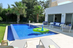 Havuzlu Yeni Villa, Sahile 5 Dakika Yürüme Mesafesinde, Haftalık Kiralık