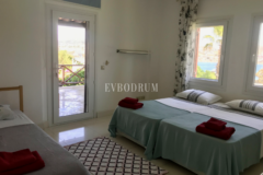 Sezonluk Kiralık: Gündoğan’da Özel Havuzlu Geniş Villa