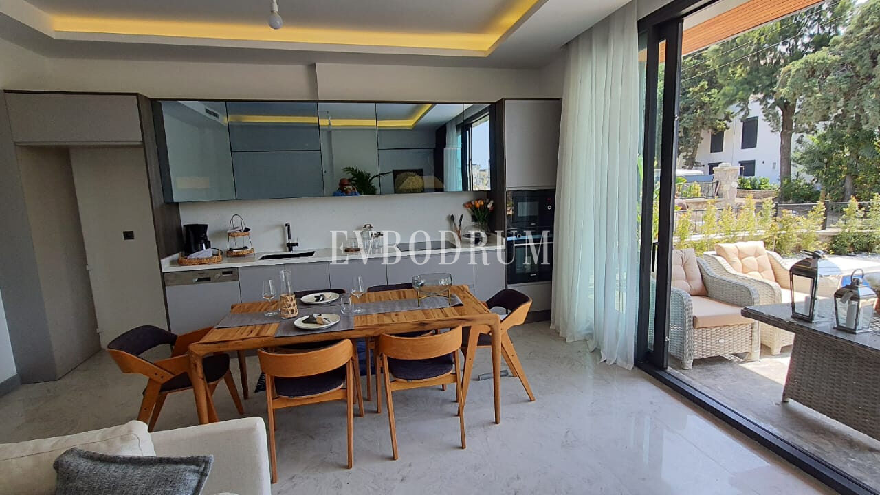 Plaja Yakın Ortak Havuzlu Tek Katlı Evler