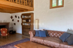 Gümüşlük, Karakaya’da bahçe içinde müstakil taş villa