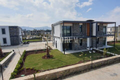 Plaja Yakın Ortak Havuzlu Daireler