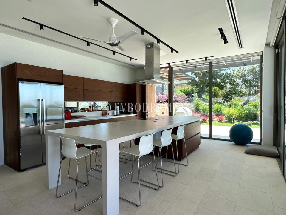 Stylisches Architektenhaus mit tollen Außenbereichen – Foto 5