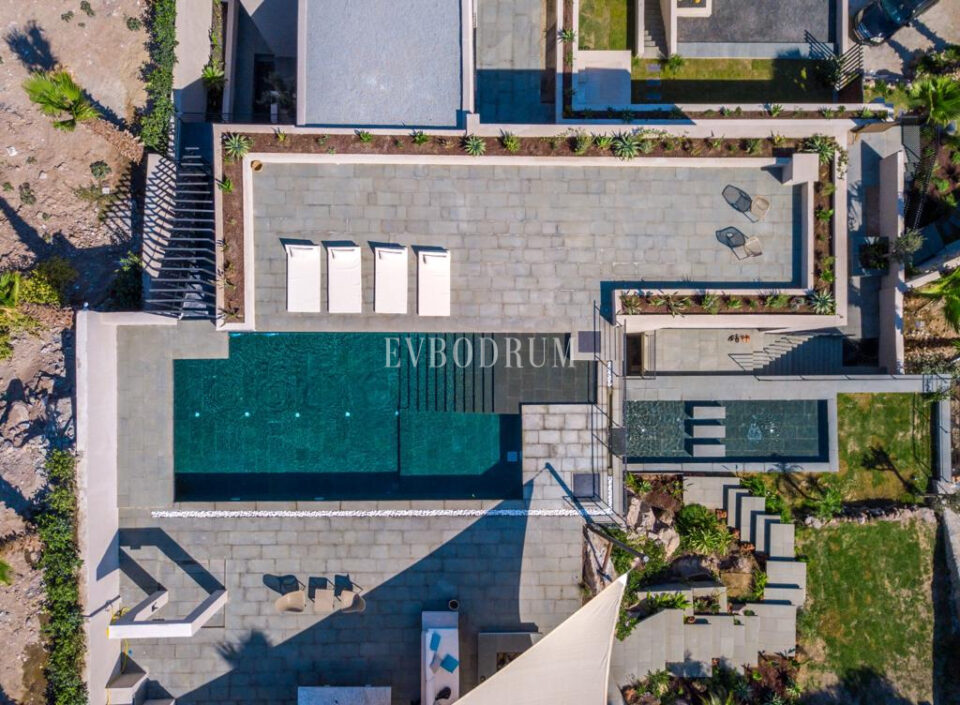 Bitez’de özel havuzlu, geniş ve lüks villa – Görsel 8