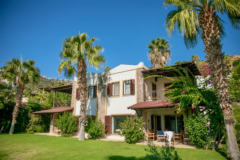 Sezonluk Kiralık: Gündoğan’da Özel Havuzlu Geniş Villa