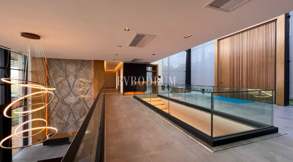 Yeni tamamlanmış, deniz manzaralı, özel havuzlu ve bahçeli villa – Giris