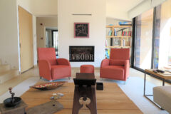 Özel Havuzlu ve Bahçeli Denize Sıfır Villa