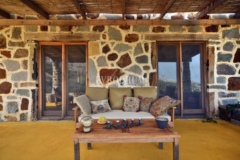 10.000 m2 Arsa İçinde 8 Bağımsız Taş Ev