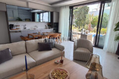 Plaja Yakın Ortak Havuzlu Tek Katlı Evler