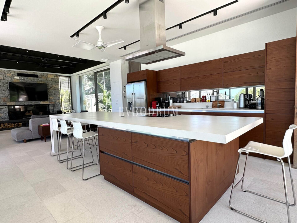 Stylisches Architektenhaus mit tollen Außenbereichen – Foto 6