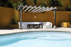 Deniz Manzaralı, Havuzlu Taş Villa