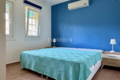 Deniz manzaralı ve çatı teraslı daire