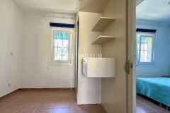 Deniz manzaralı ve çatı teraslı daire