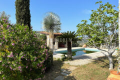 Yalıkavak’ta havuzlu ve misafirhaneli otantik taş villa