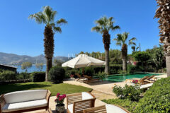 Denize 50 Metrelik Mesafede Kiralık Lüks Villa