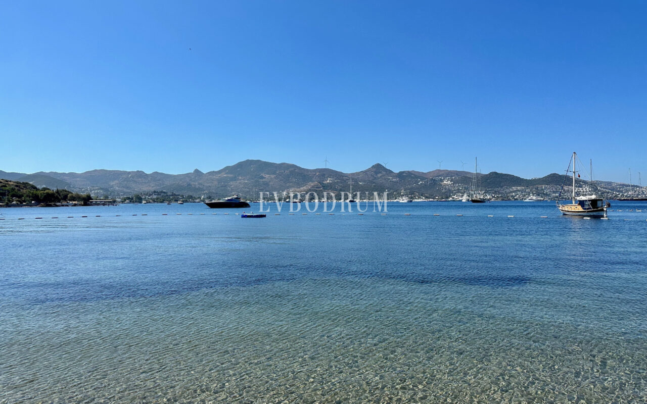 Denize 50 Metrelik Mesafede Kiralık Lüks Villa