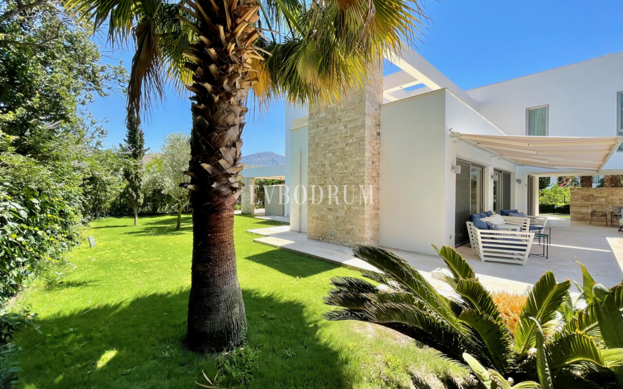 Havuzlu Yeni Villa, Sahile 5 Dakika Yürüme Mesafesinde, Haftalık Kiralık