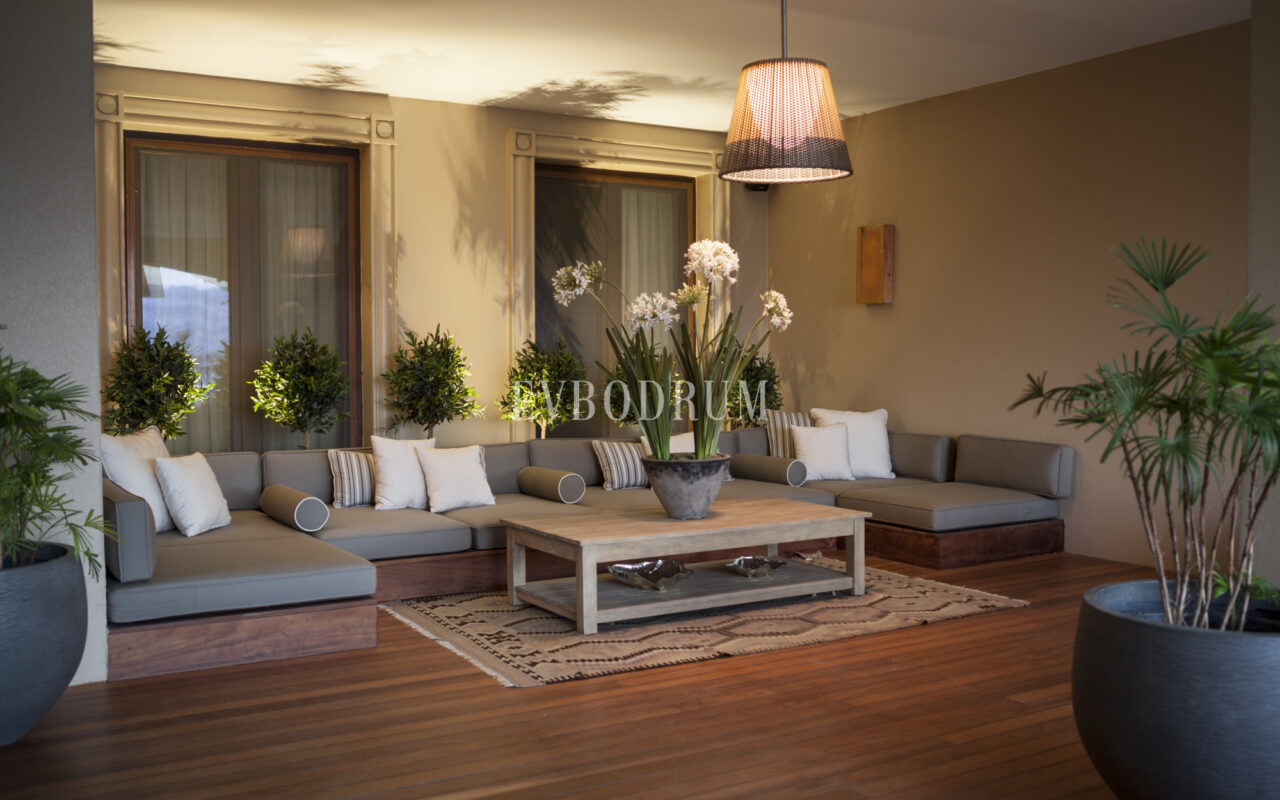 Olağanüstü özel, manzaralı kiralık villa