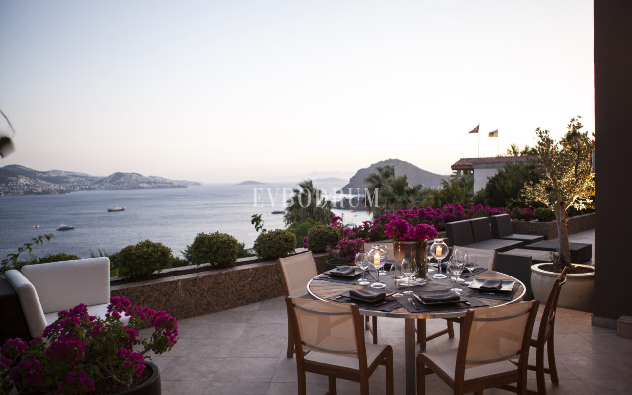 Olağanüstü özel, manzaralı kiralık villa