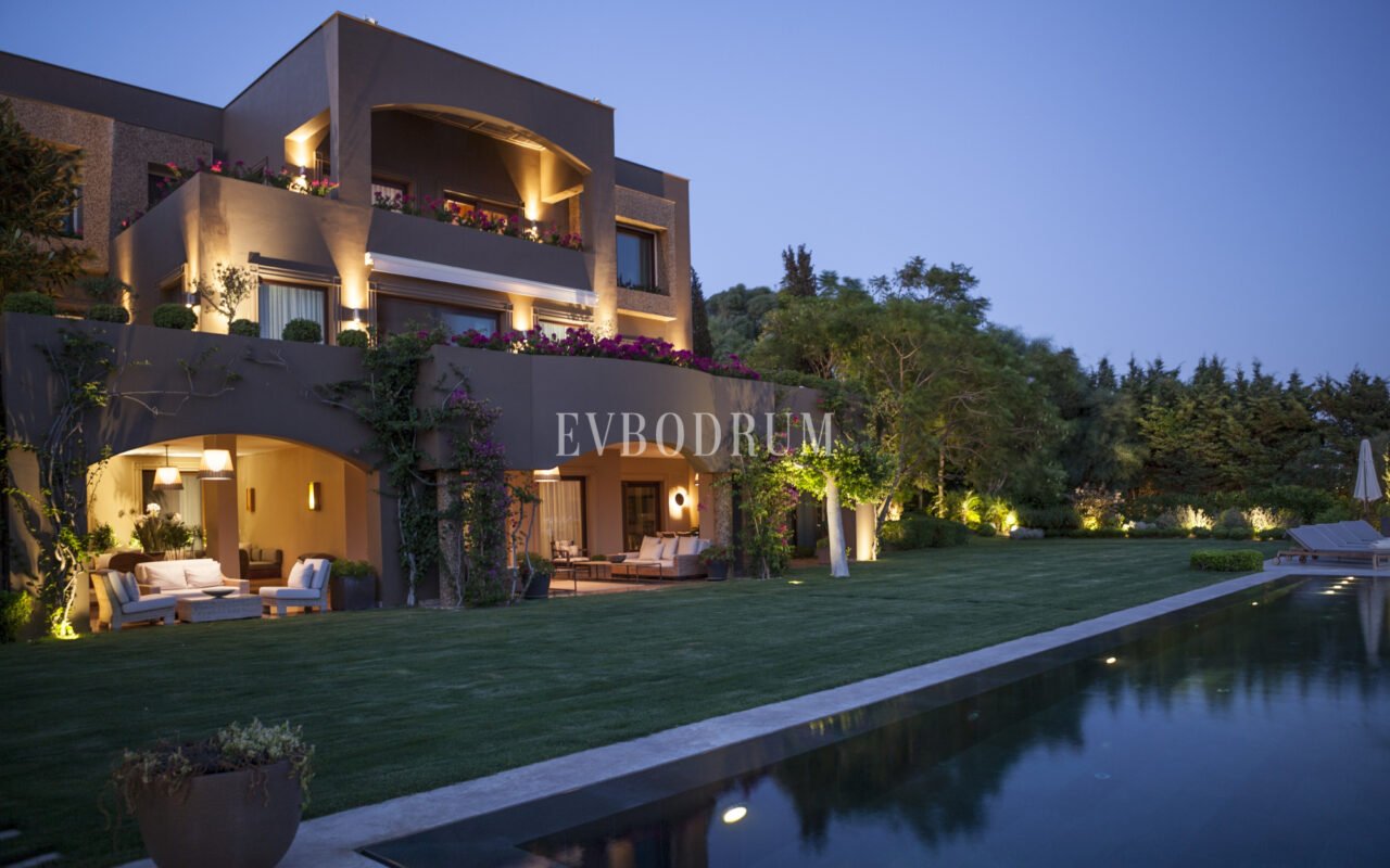 Olağanüstü özel, manzaralı kiralık villa