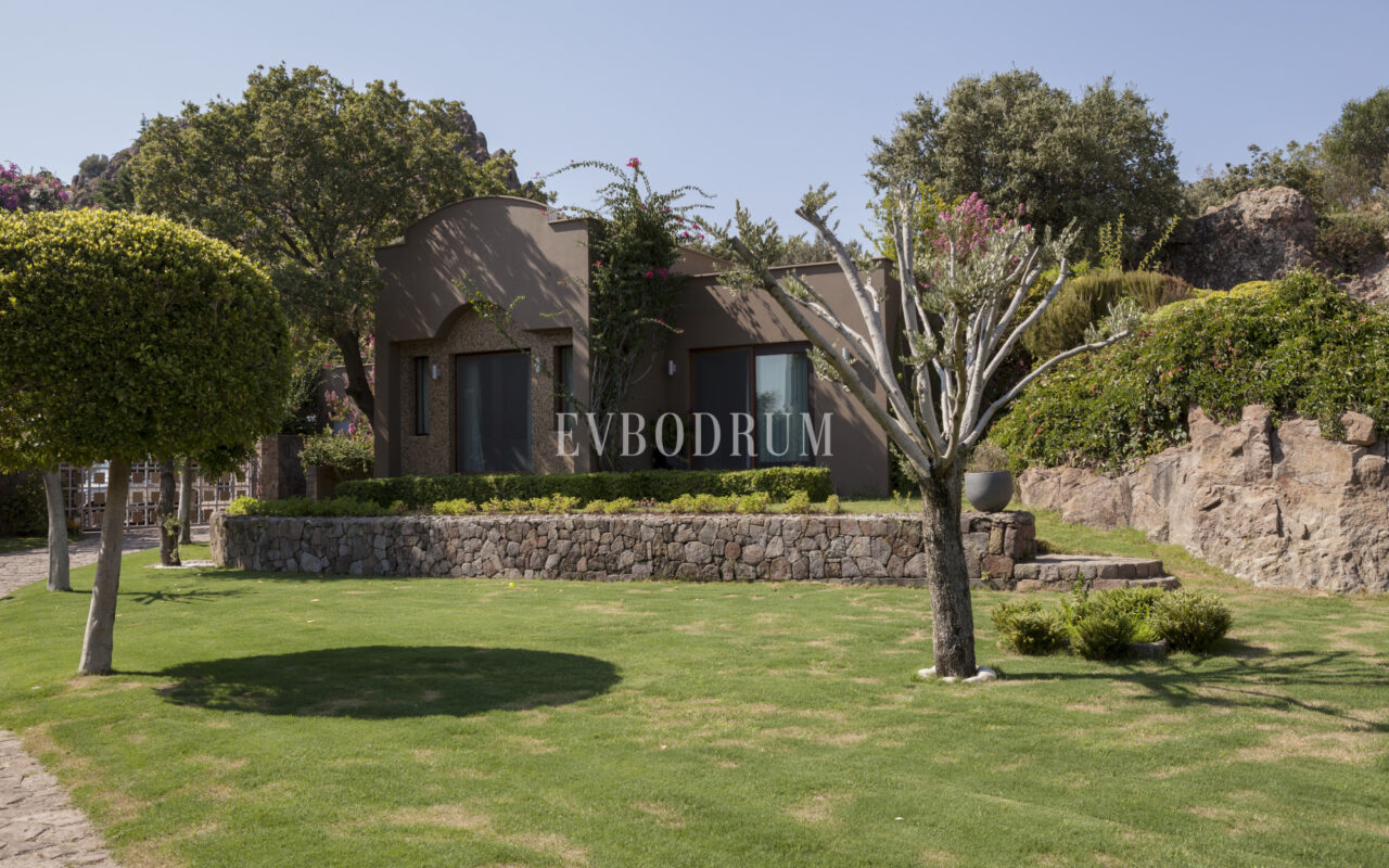 Olağanüstü özel, manzaralı kiralık villa