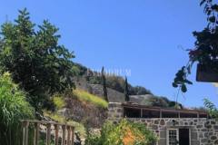 10.000 m2 Arsa İçinde 8 Bağımsız Taş Ev