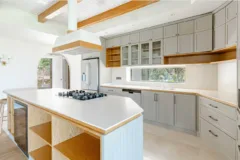 Bodrum Merkez’de Geniş Bahçeli, Deniz Manzaralı Tek Katlı Villa