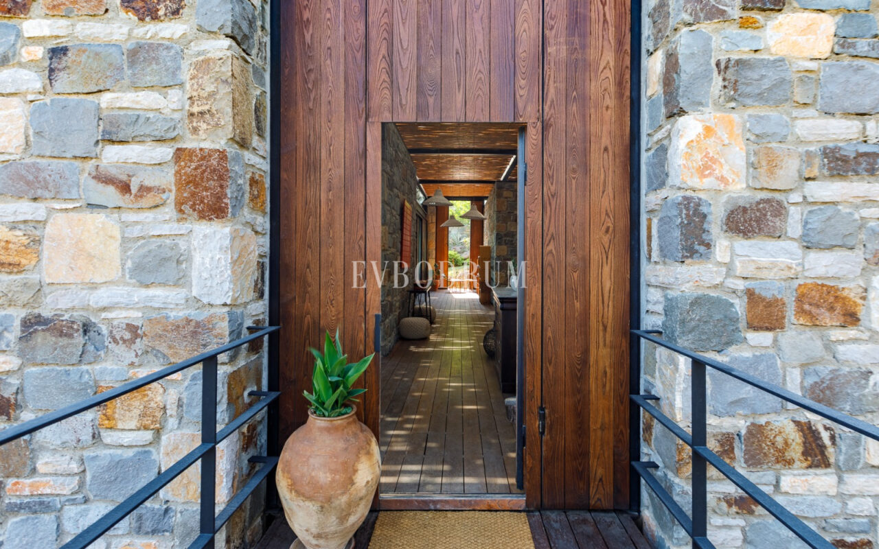 Ödüllü Mimar Tarafından Tasarlanmış Çağdaş Villa