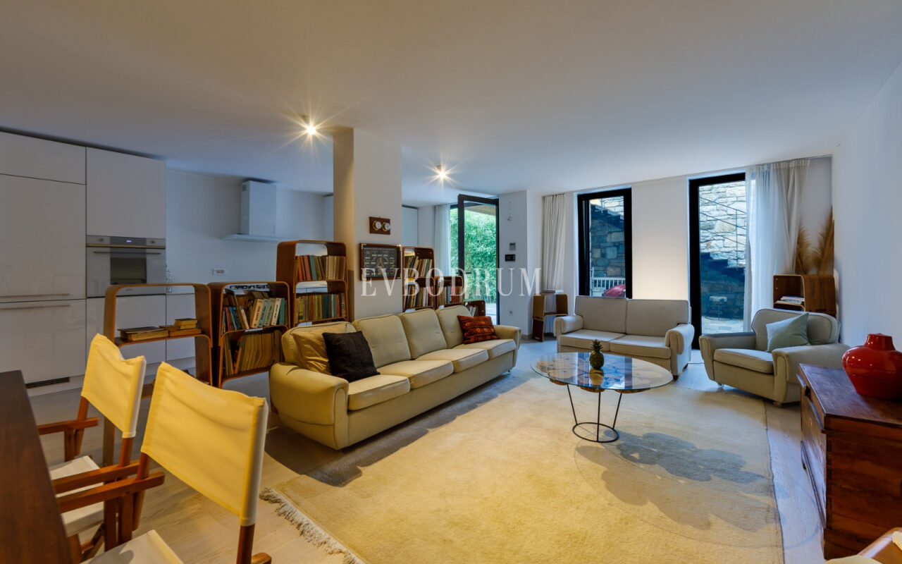 Ödüllü Mimar Tarafından Tasarlanmış Çağdaş Villa