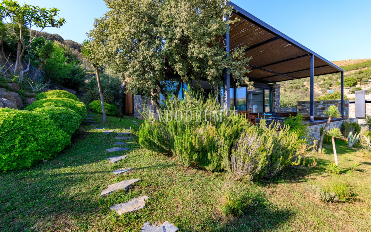 Ödüllü Mimar Tarafından Tasarlanmış Çağdaş Villa