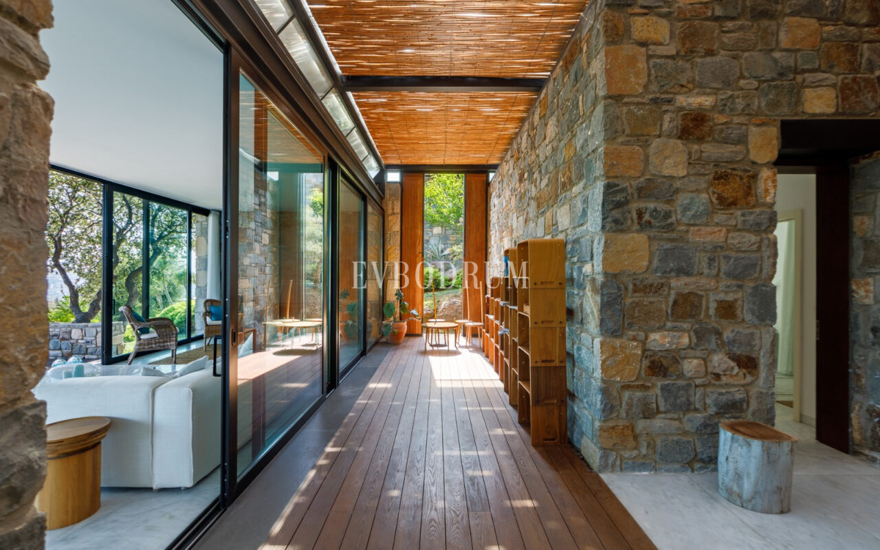 Ödüllü Mimar Tarafından Tasarlanmış Çağdaş Villa