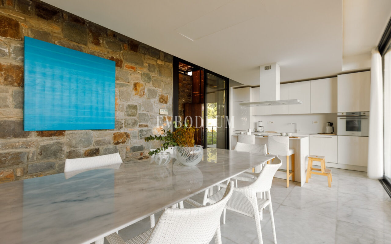 Ödüllü Mimar Tarafından Tasarlanmış Çağdaş Villa