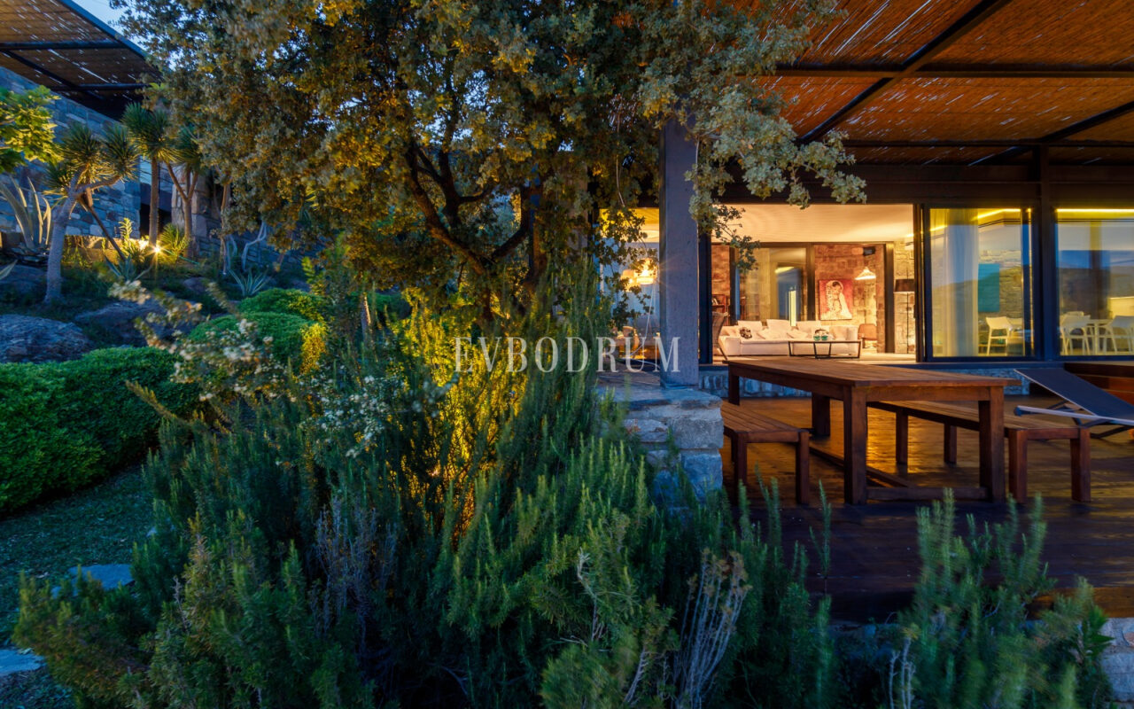 Ödüllü Mimar Tarafından Tasarlanmış Çağdaş Villa