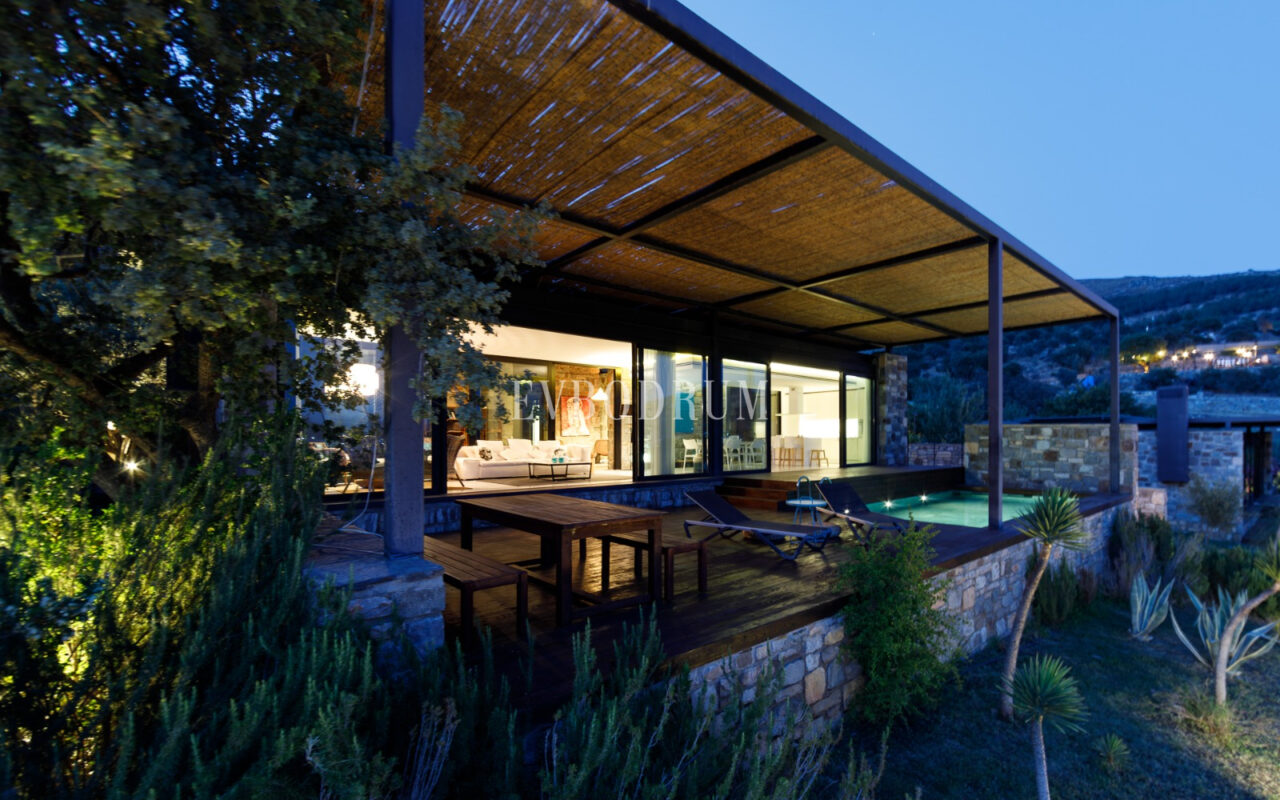 Ödüllü Mimar Tarafından Tasarlanmış Çağdaş Villa