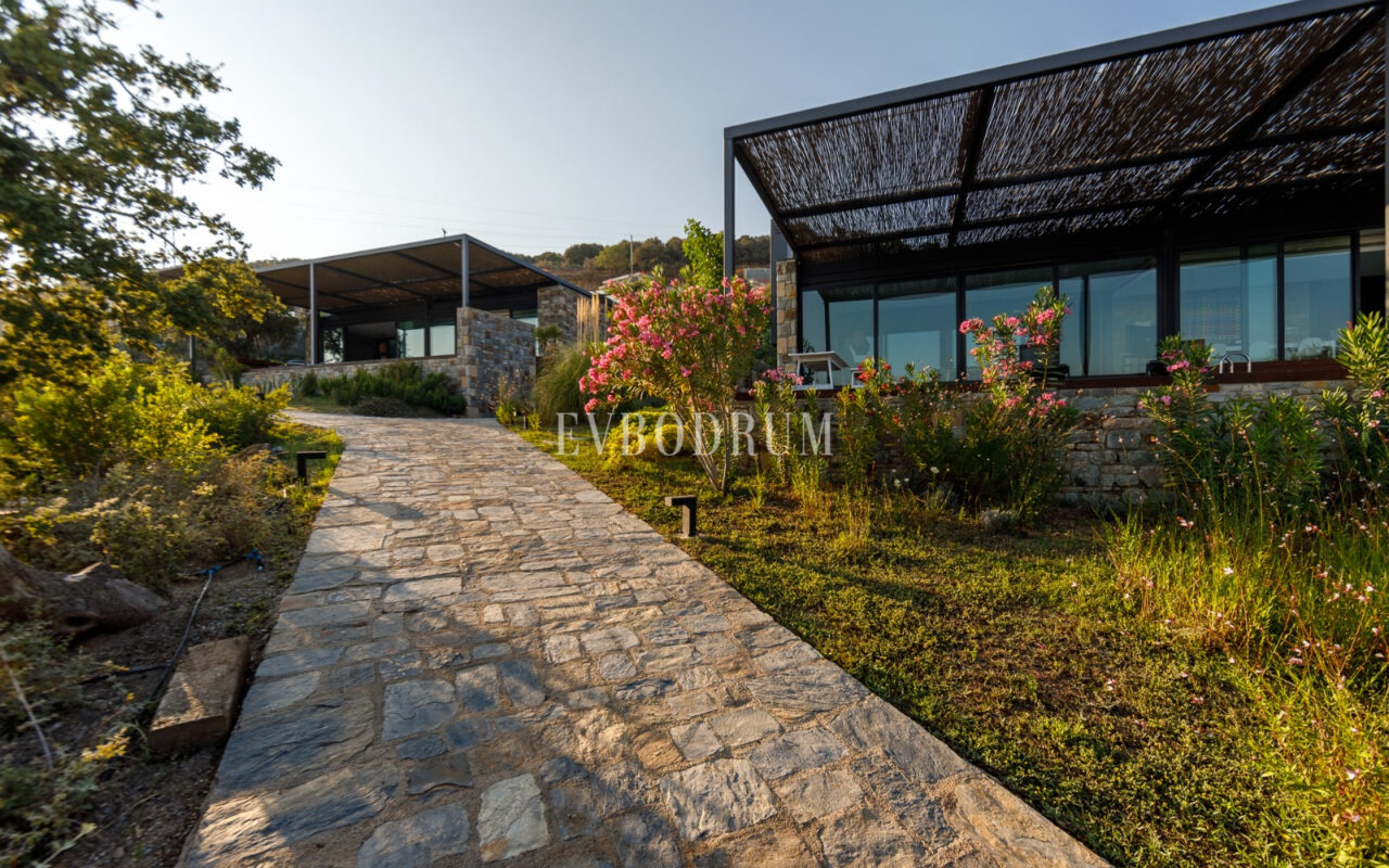 Ödüllü Mimar Tarafından Tasarlanmış Çağdaş Villa