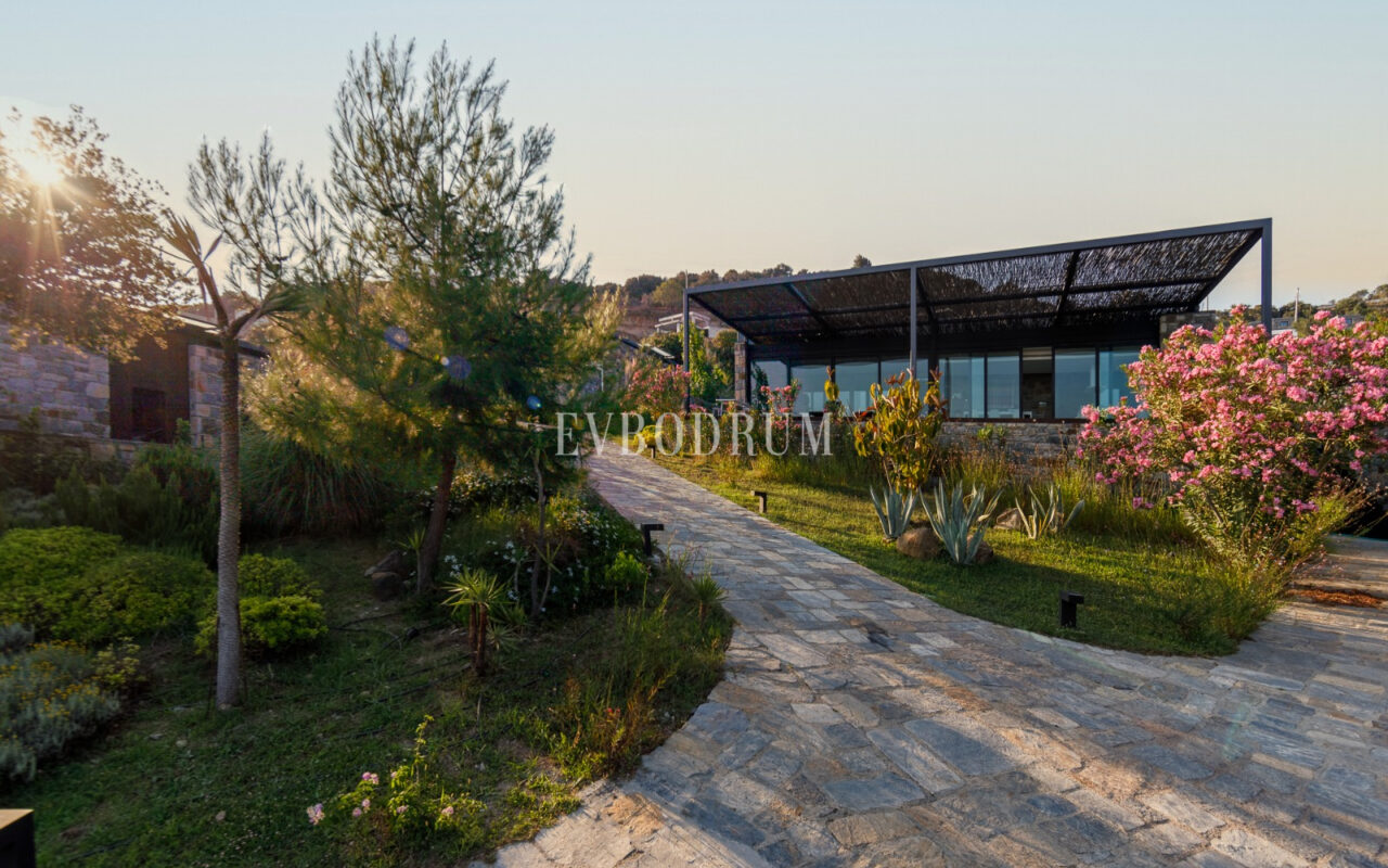 Ödüllü Mimar Tarafından Tasarlanmış Çağdaş Villa