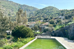 10.000 m2 Arsa İçinde 8 Bağımsız Taş Ev