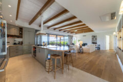 Bodrum Merkez’de Geniş Bahçeli, Deniz Manzaralı Tek Katlı Villa