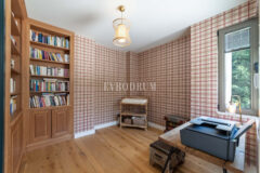 Bodrum Merkez’de Geniş Bahçeli, Deniz Manzaralı Tek Katlı Villa