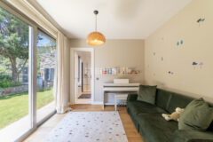 Bodrum Merkez’de Geniş Bahçeli, Deniz Manzaralı Tek Katlı Villa