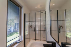 Bodrum Merkez’de Geniş Bahçeli, Deniz Manzaralı Tek Katlı Villa