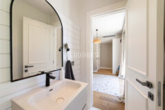 Bodrum Merkez’de Geniş Bahçeli, Deniz Manzaralı Tek Katlı Villa