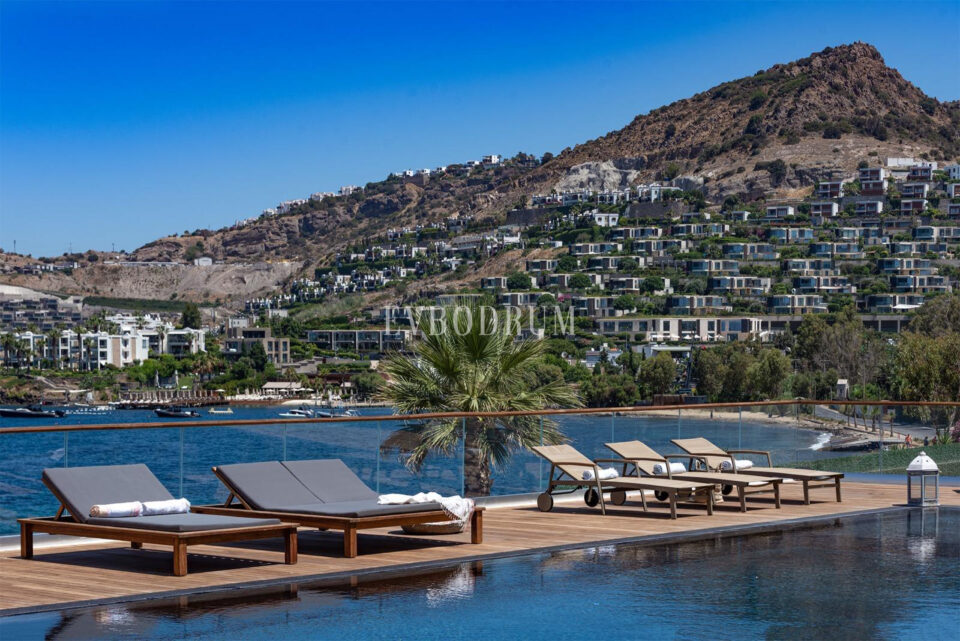 Yalıkavak'ta denize sıfır, özel iskeleli lüks villa – C17Dc8E4 Bb47 435F Bff6 74A43Ca02F7A