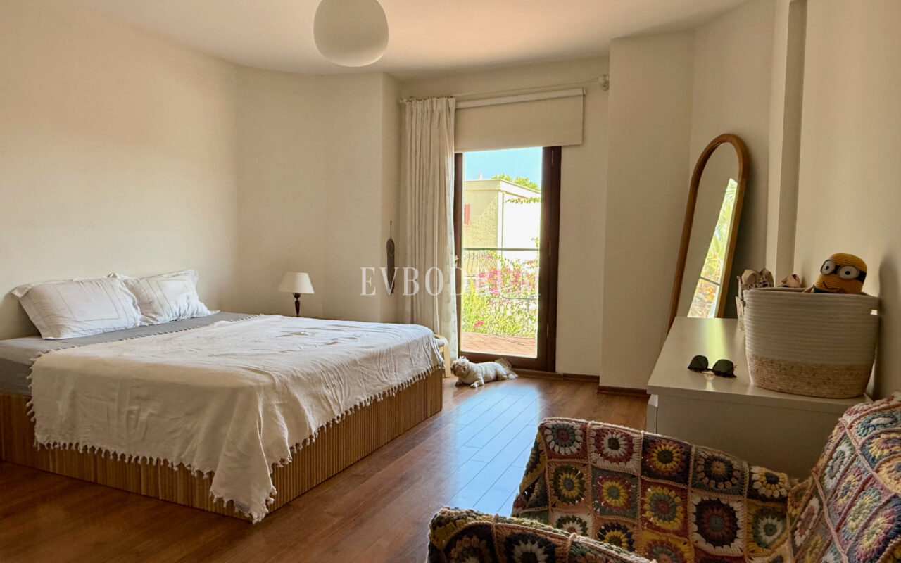 Çamlı Konakları, Gündoğan’da Doğa Manzaralı Geniş Ev