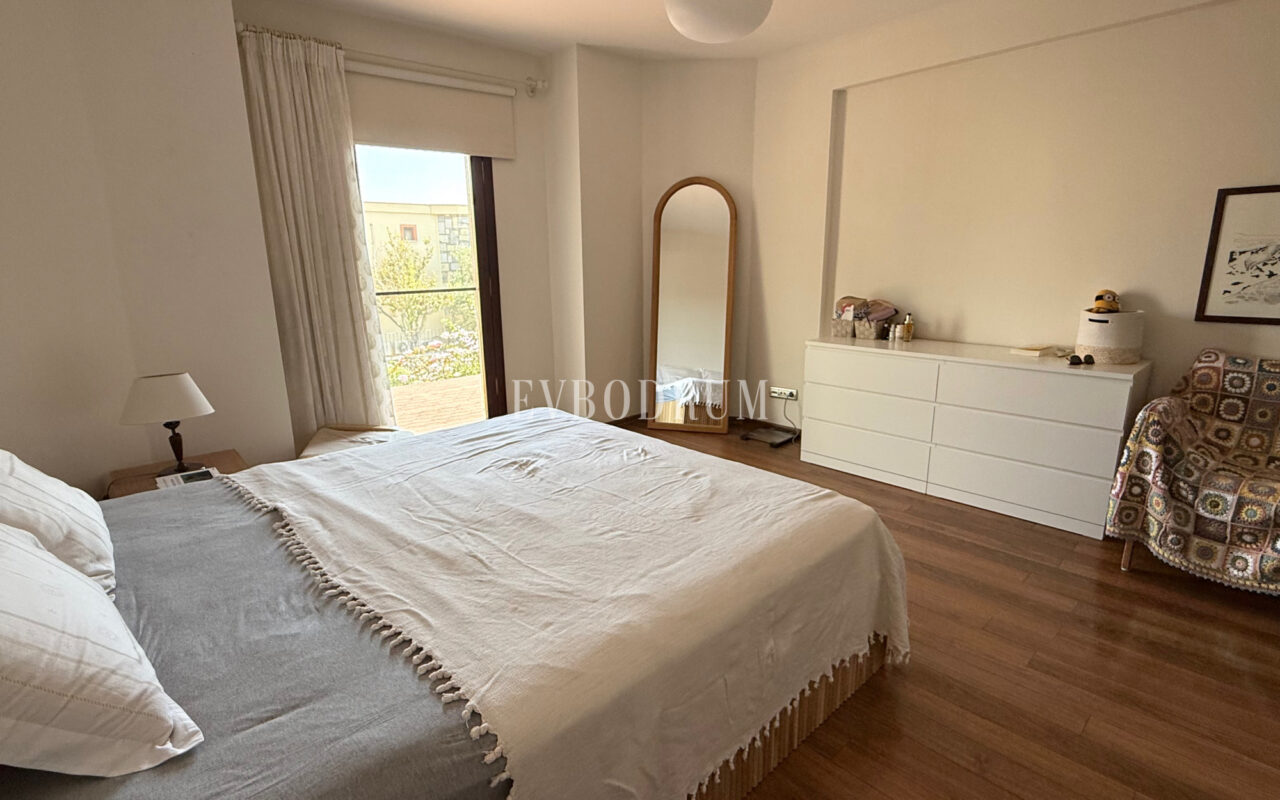 Çamlı Konakları, Gündoğan’da Doğa Manzaralı Geniş Ev