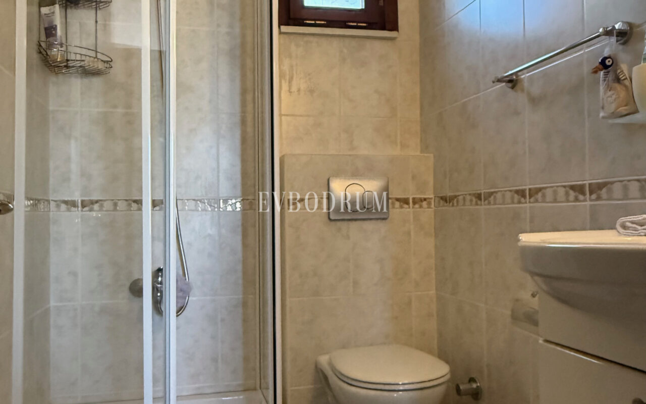 Çamlı Konakları, Gündoğan’da Doğa Manzaralı Geniş Ev