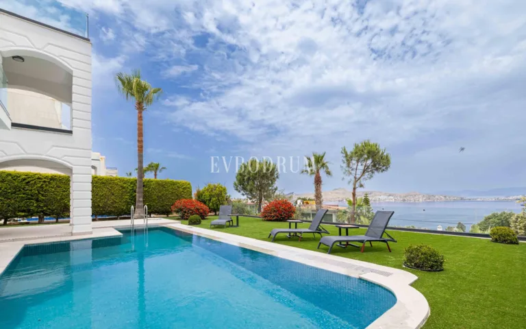 completely-renovated-detached-house-with-private-pool-6835b1ea8637e