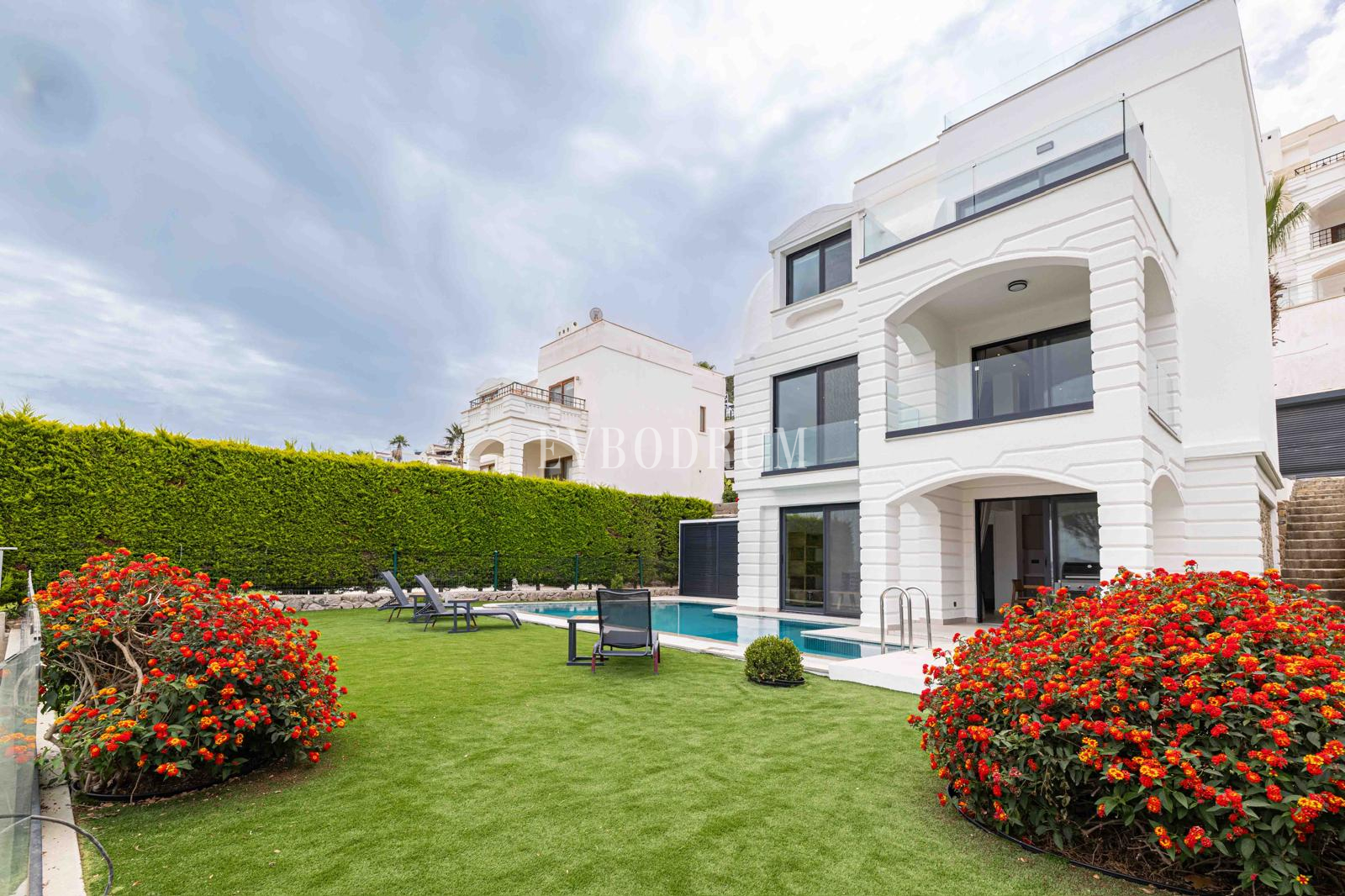 completely-renovated-detached-house-with-private-pool-6835b1ebf38ab