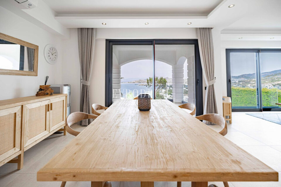 Tamamen yenilenmiş özel havuzlu ve deniz manzaralı müstakil ev – Completely Renovated Detached House With Private Pool 6835B1F473E58